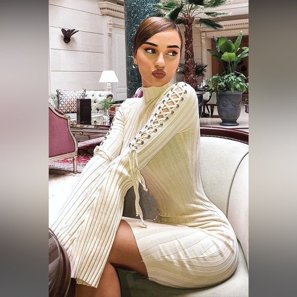 Knit Ribbed White Sweater Dress with Bell Sleeves - Picture 6 of 6